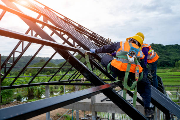 Best Affordable Roofing Company  in Comstock Northwest, MI